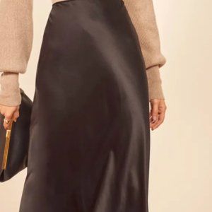 NEW Reformation Pratt Silk Skirt Black Size 4